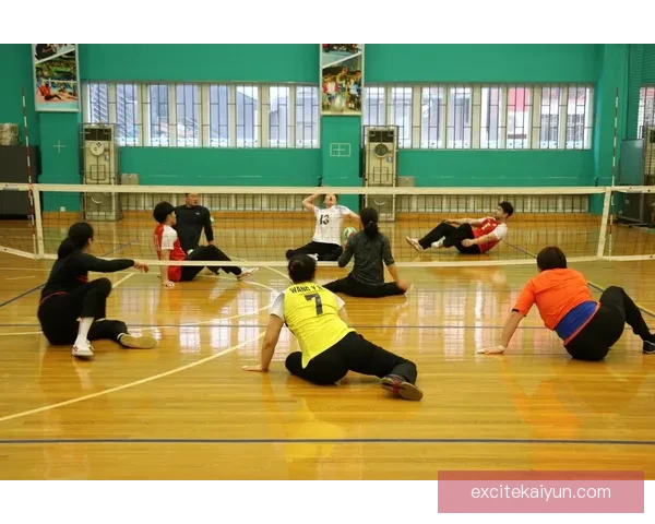 Osimhen 在训练场上的专注度持续提高，值得关注他的备战状态。