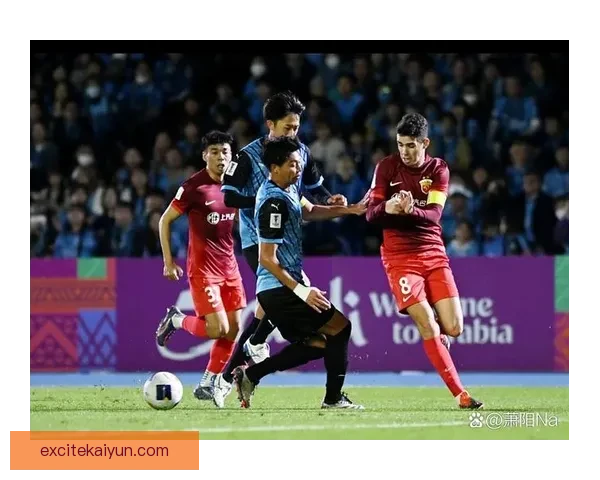 亚冠联赛持续升温，球员们的世界波进球成为比赛亮点。